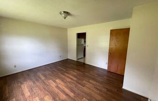 2 beds, 1 bath, $795