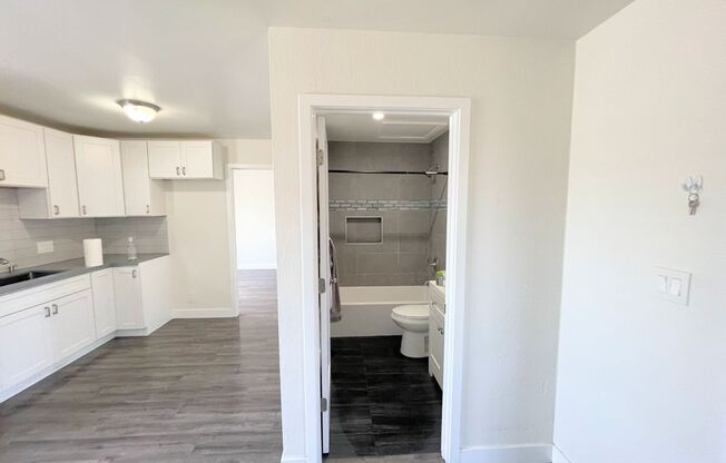 1312 W. Florence Ave