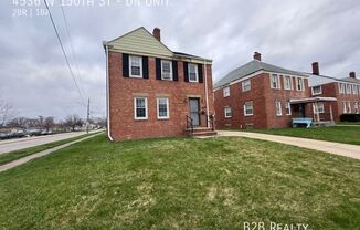 4536 W 150 ST