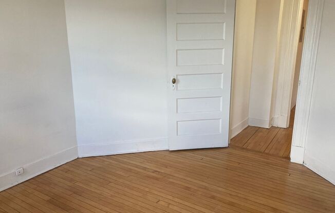 2 beds, 1 bath, 802 sqft, $1,399, Unit 1301-66