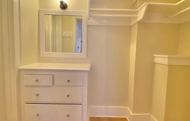 Studio, 1 bath, 487 sqft, $1,395, Unit 103