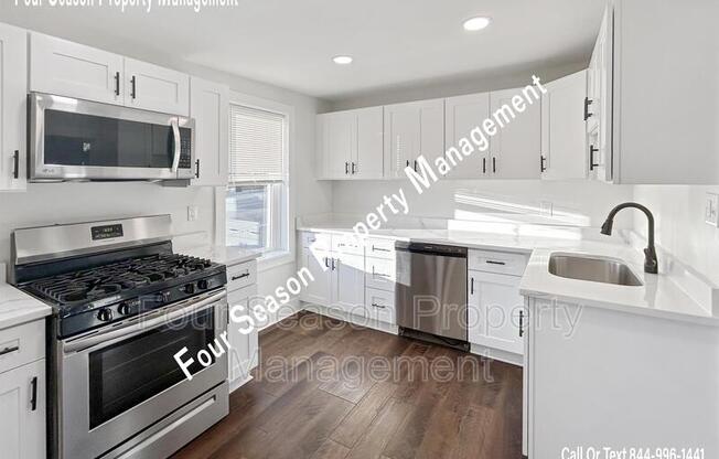 300 E FRANKLIN ST