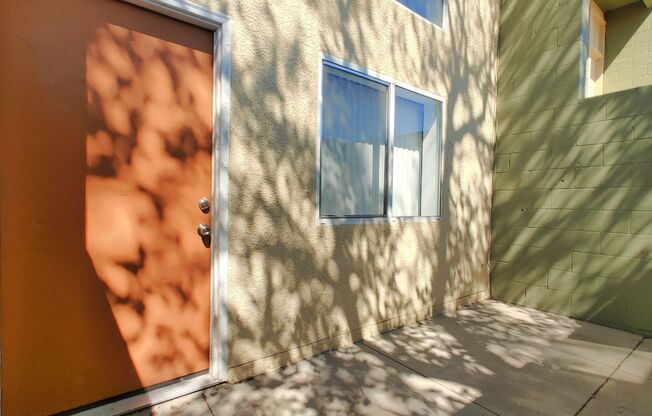 1 bed, 1 bath, 700 sqft, $800, Unit Unit 8