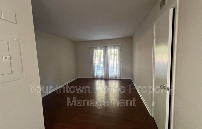 2711 Fairlee Drive Unit C3