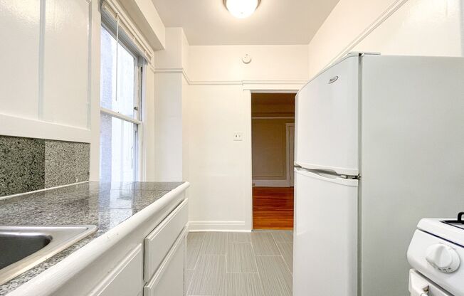 Studio, 1 bath, $1,395, Unit 16