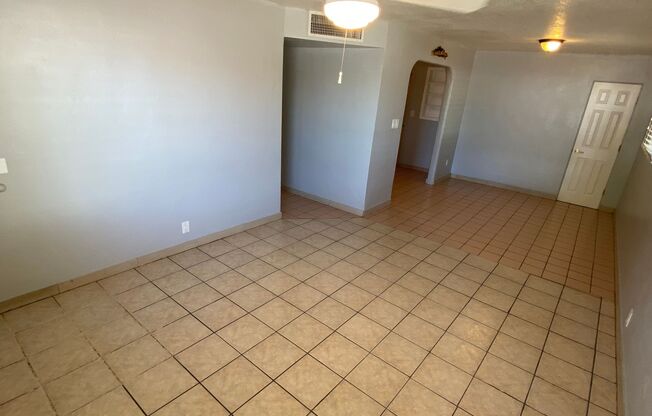 3-Bedroom, 1.5 bath in Phoenix That’s ready for move in !