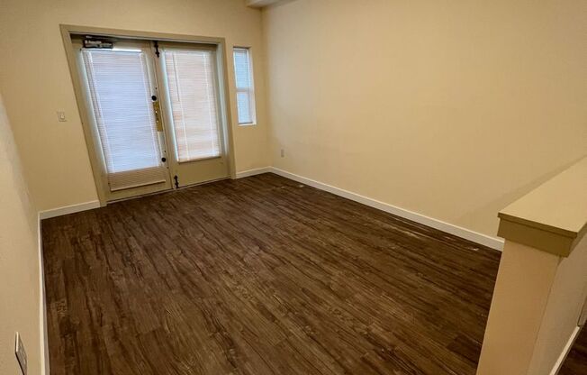 1 bed, 1 bath, 864 sqft, $1,795, Unit 100