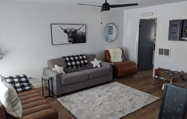 1 Bedroom-1 Bathroom Single Story Condo in the La Mesa Village