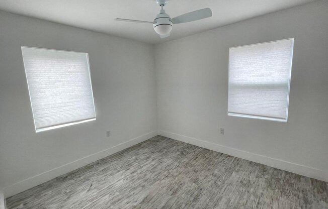 35 SW 6 ST