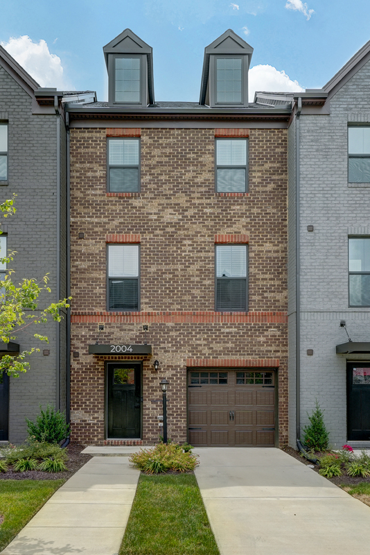 2004 OLD MANCHESTER ST