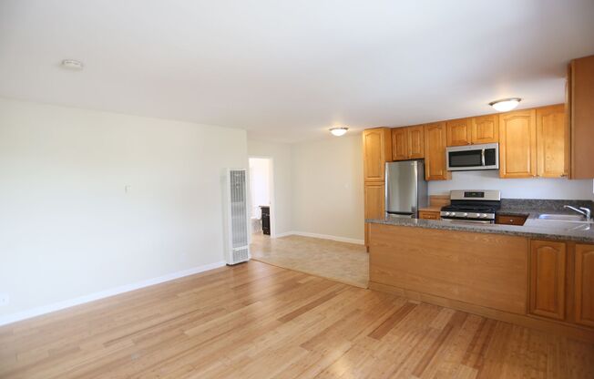 1 bed, 1 bath, $2,025, Unit #207