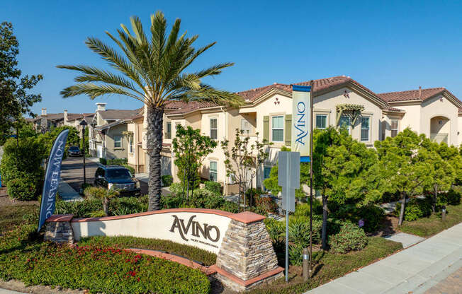 Welcome to Avino Apartments in Carmel Valley, San Diego