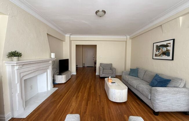 2 beds, 2 baths, 1,303 sqft, $3,000, Unit 601