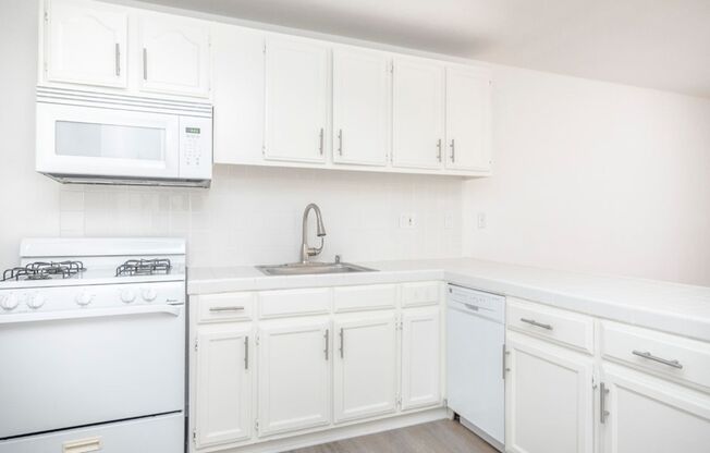 5725-29 Vineland Ave