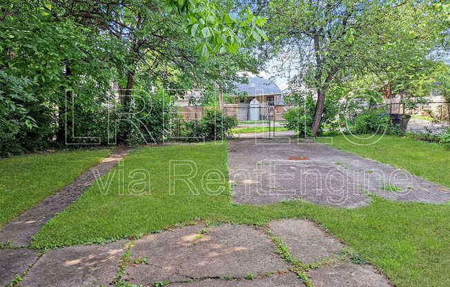 1709 W. Gaulbert Ave.
