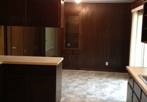 3 beds, 1 bath, $1,095