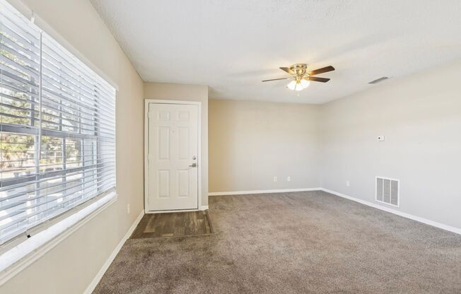 2 beds, 1 bath, 950 sqft, $1,399, Unit 6232-07 (L)