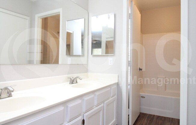 3 beds, 2 baths, 1,261 sqft, $1,775, Unit 1026