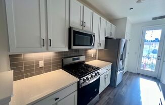 2 beds, 2.5 baths, $2,700