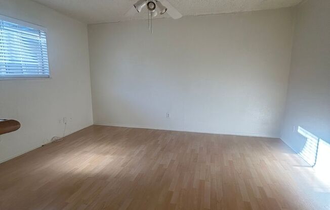 Studio, 1 bath, 400 sqft, $1,125, Unit WWK-404