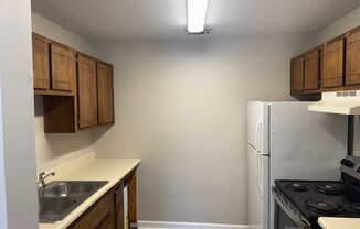 1 bed, 1 bath, $750, Unit 2101B