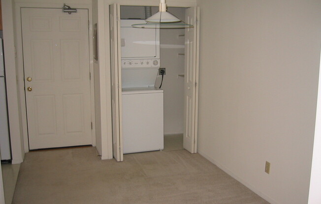 1 bed, 1 bath, $1,350, Unit 1481-103