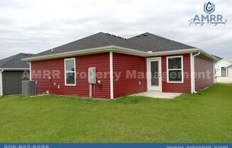 3 beds, 2 baths, $1,649