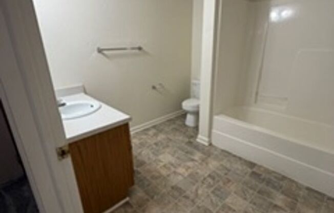 3 beds, 2 baths, 1,360 sqft, $1,489, Unit 110