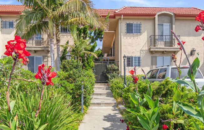 Charming 1BR in Pacific Beach with Parking!