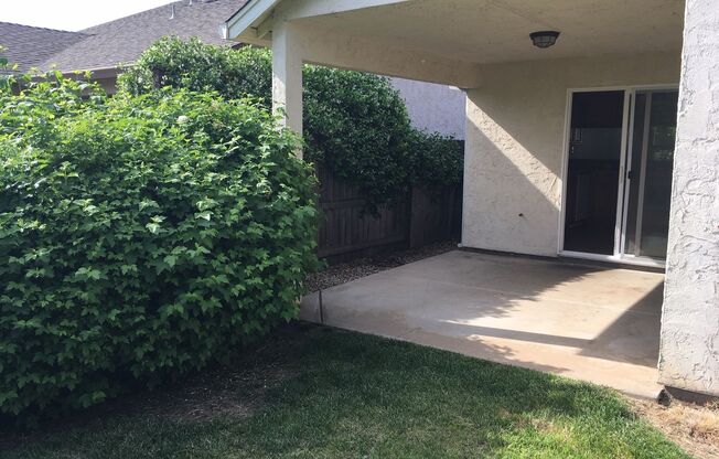 3 beds, 2 baths, $1,914