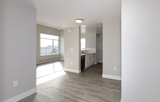 2 beds, 2 baths, 920 sqft, $3,040, Unit 203