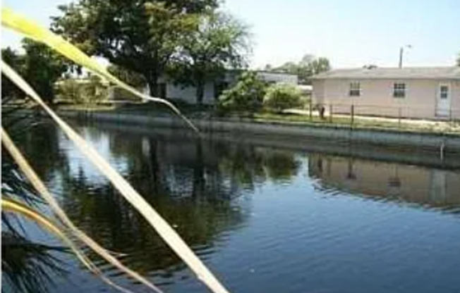 Charming 3-Bedroom 2 bathroom Home with Spacious Backyard in N. Lauderdale, FL with Special Deposit $1,500 with Approved Credit!