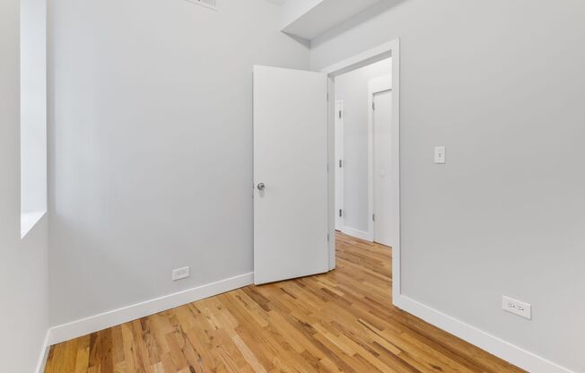 2 beds, 1 bath, 462 sqft, $1,950, Unit 7456-4C