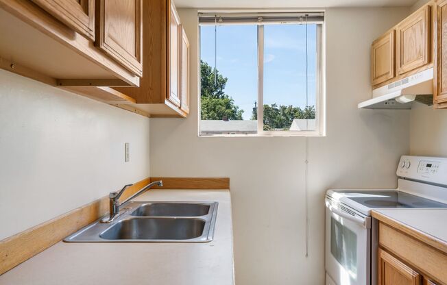 1 bed, 1 bath, 600 sqft, $1,199, Unit 305