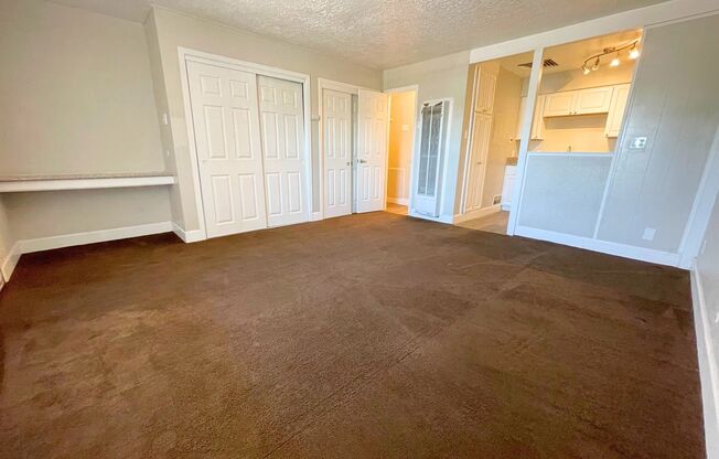 Studio, 1 bath, 400 sqft, $695, Unit Unit 54