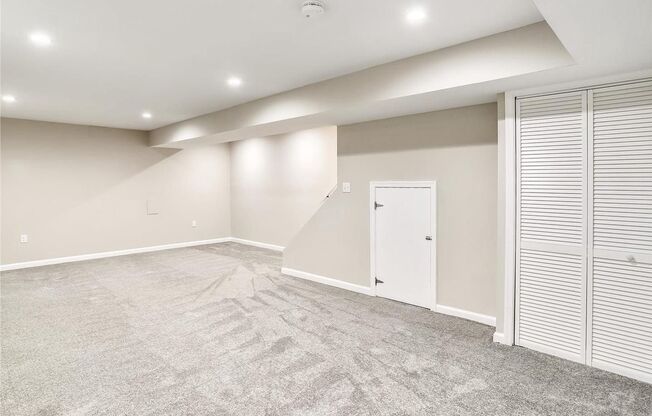 Renovated Townhome with Outdoor Space