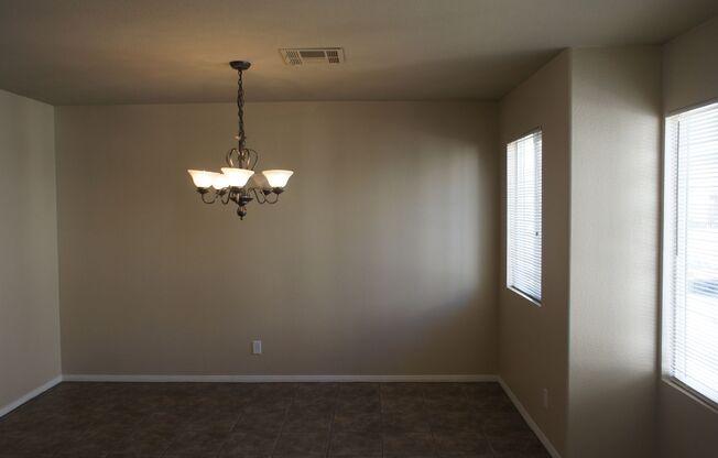 Beautifully designed 2Bed/2Bath/2Car Townhome located in Summerlin