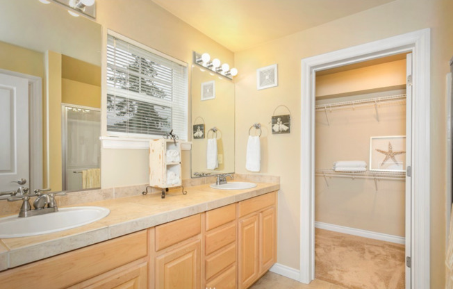 2 beds, 2 baths, $2,375, Unit # 302