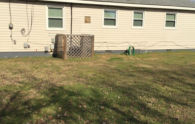 3 beds, 1 bath, $1,825