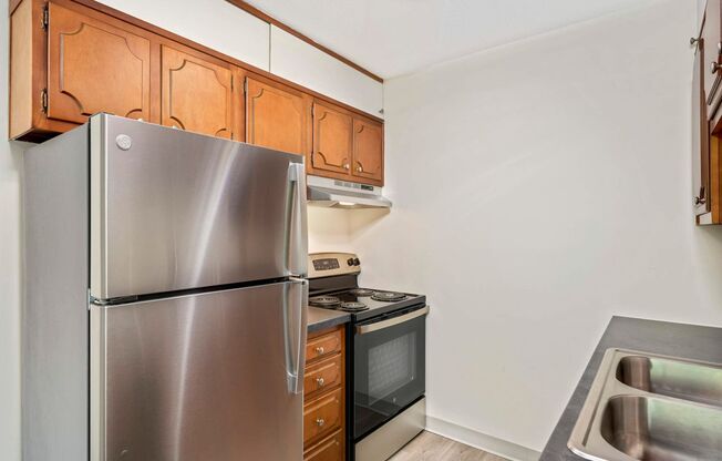 3135 Dupont