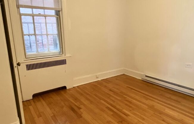 1 bed, 1 bath, 450 sqft, $1,299, Unit 107-3B