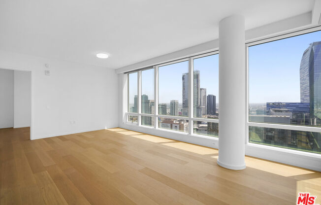 2 beds, 2 baths, 1,305 sqft, $4,800, Unit 2811