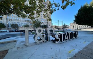 1 bed, 1 bath, 745 sqft, $1,695, Unit Unit 5008