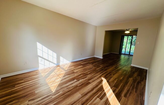 3 Bedroom 2.5 Townhouse