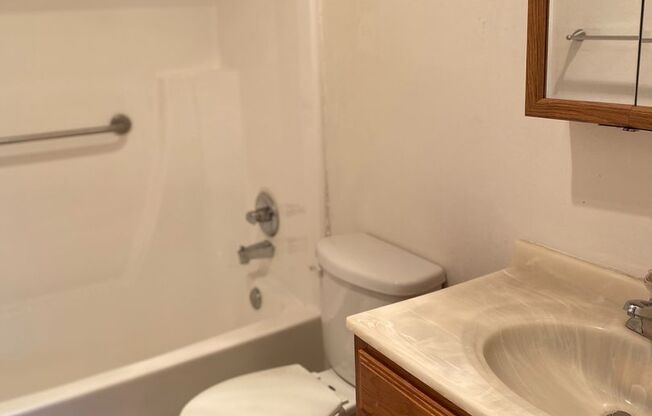 1 bed, 1 bath, 476 sqft, $1,995, Unit 17