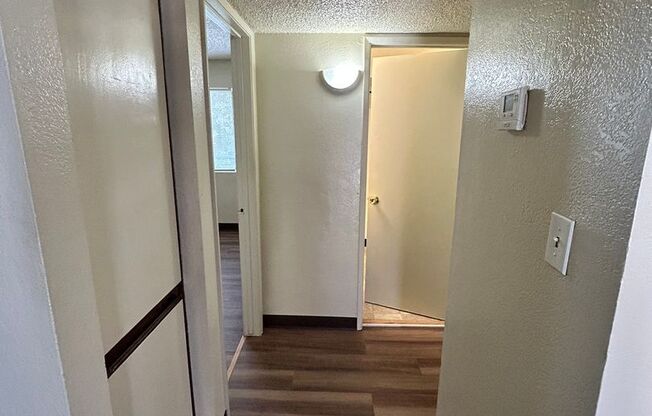 2 beds, 1 bath, 845 sqft, $1,195, Unit H