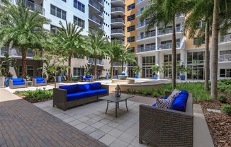 Hermitage_Apartments_Exterior_2_Saint_Petersburg_FL