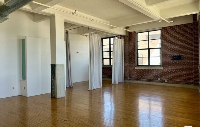 1 bed, 2 baths, 1,189 sqft, $3,950, Unit 504