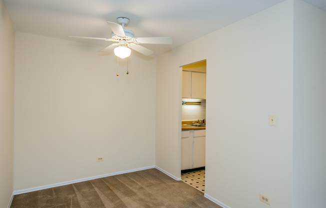 1 bed, 1 bath, 600 sqft, $1,895, Unit 526
