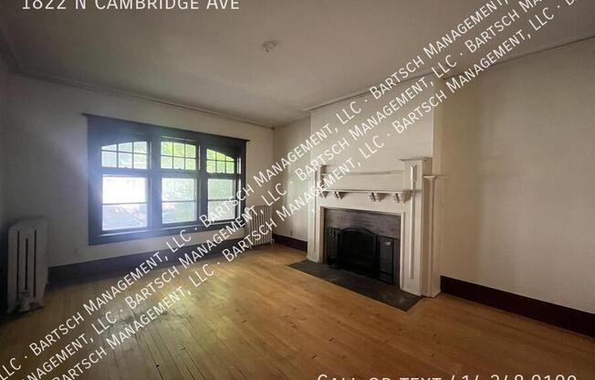 1822 N CAMBRIDGE AVE